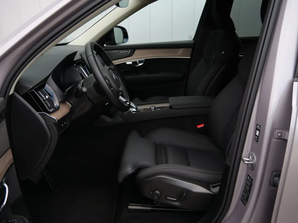 2.0 T8 Plug-in hybrid AWD Plus Dark 455 Pk Automaat Navi / DAB / Camera's / Leer / 7 persoons