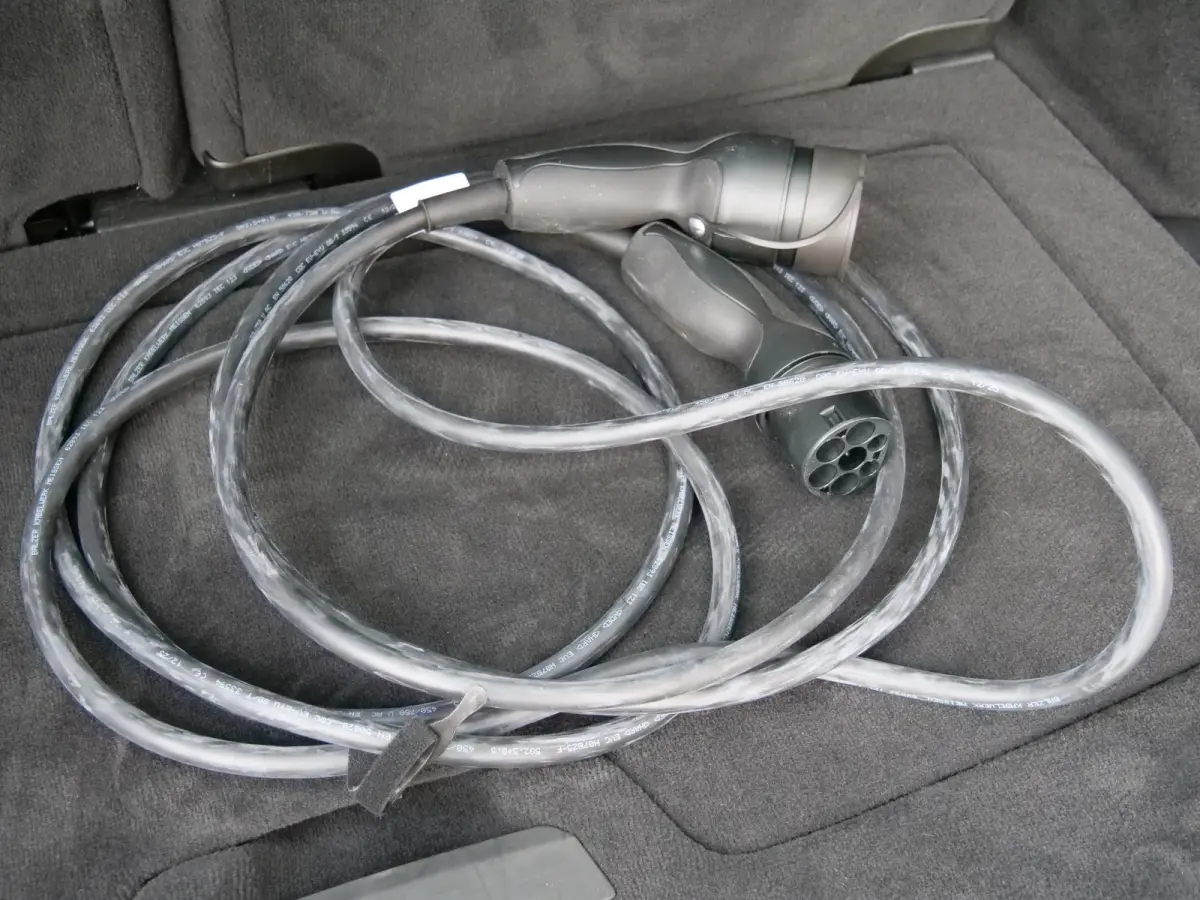 2.0 T8 Plug-in hybrid AWD Plus Dark 455 Pk Automaat Navi / DAB / Camera's / Leer / 7 persoons