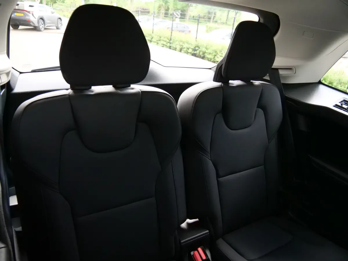 2.0 T8 Plug-in hybrid AWD Plus Dark 455 Pk Automaat Navi / DAB / Camera's / Leer / 7 persoons