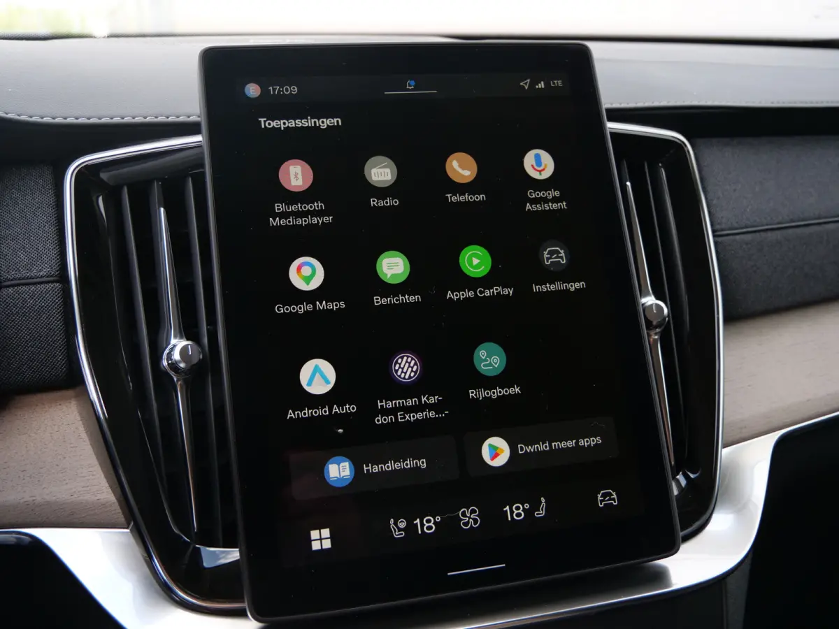 2.0 T8 Plug-in hybrid AWD Plus Dark 455 Pk Automaat Navi / DAB / Camera's / Leer / 7 persoons
