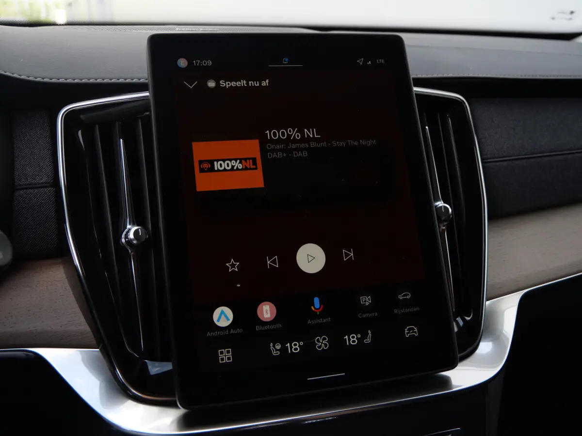 2.0 T8 Plug-in hybrid AWD Plus Dark 455 Pk Automaat Navi / DAB / Camera's / Leer / 7 persoons