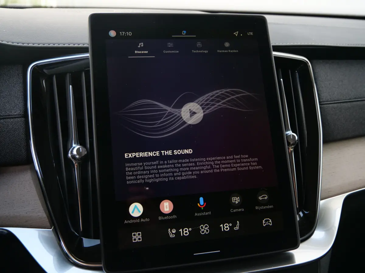 2.0 T8 Plug-in hybrid AWD Plus Dark 455 Pk Automaat Navi / DAB / Camera's / Leer / 7 persoons
