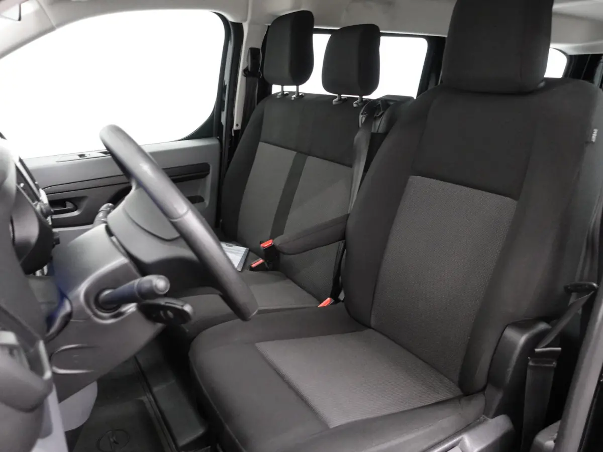 L3H1 75 kWh 9-persoons PERSONENBUS Airco Navi PDCA Sidebars