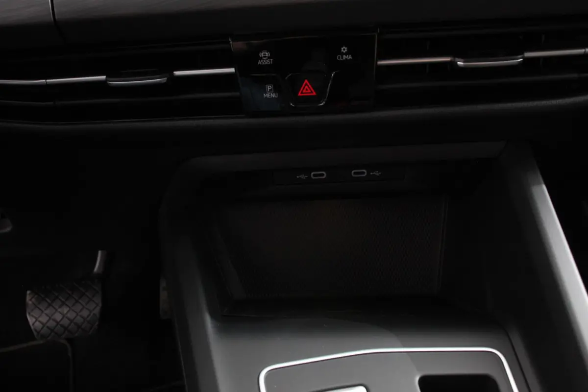 1.5 TSI 162 pk Style DSG Navigatie Climate Control Adaptieve Cruise Control Lane Assist Privacy Glass Stoel/Stuurverwarming LED PDC V+A Camera Electrische bedienbare Achterklep