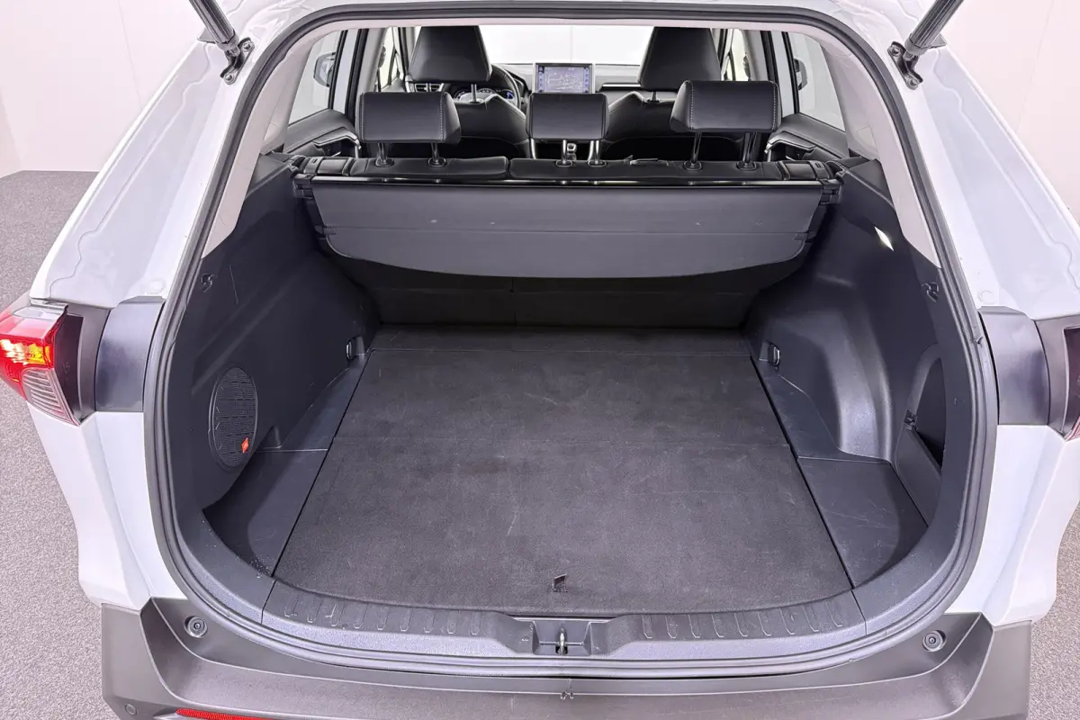 2.5 Hybrid Business+ JBL 360* Camera Leder