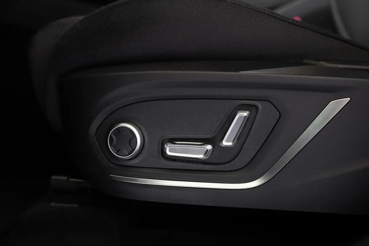 1.5 / Pano / Adaptive Cruise / Fabr. Garantie