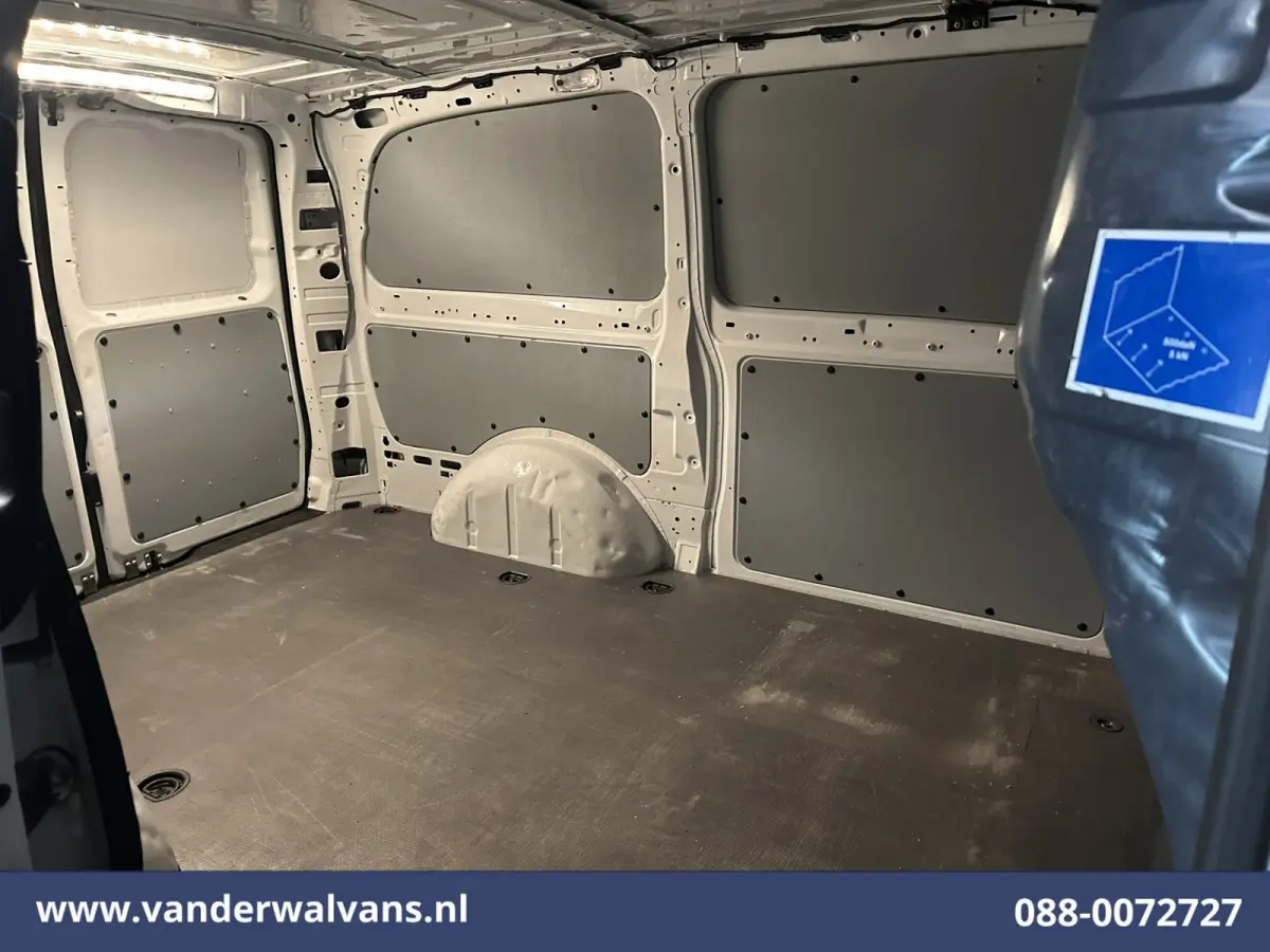 114 CDI 136pk L2H1 Euro6 Airco | Camera | Navigatie | Cruisecontrol | Apple Carplay Android Auto, Parkeersensoren, Trekhaak, Bijrijdersbank