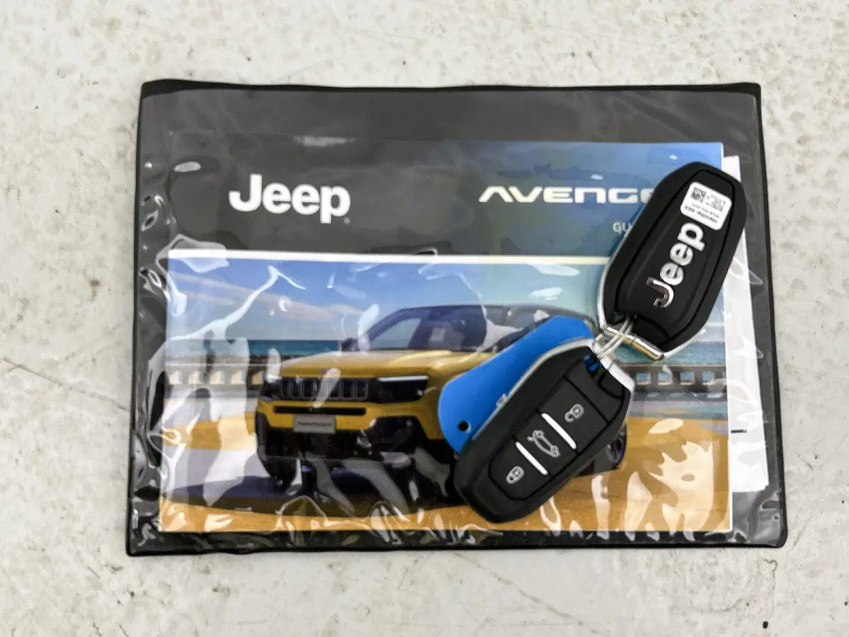 1.2 e-Hybrid 110pk Summit Automaat | Navigatie | Adaptieve Cruise Control | 18"LMV | Full-LED | Keyless Entry/Start | Dodehoekdetectie | Apple Carplay/Android Auto |