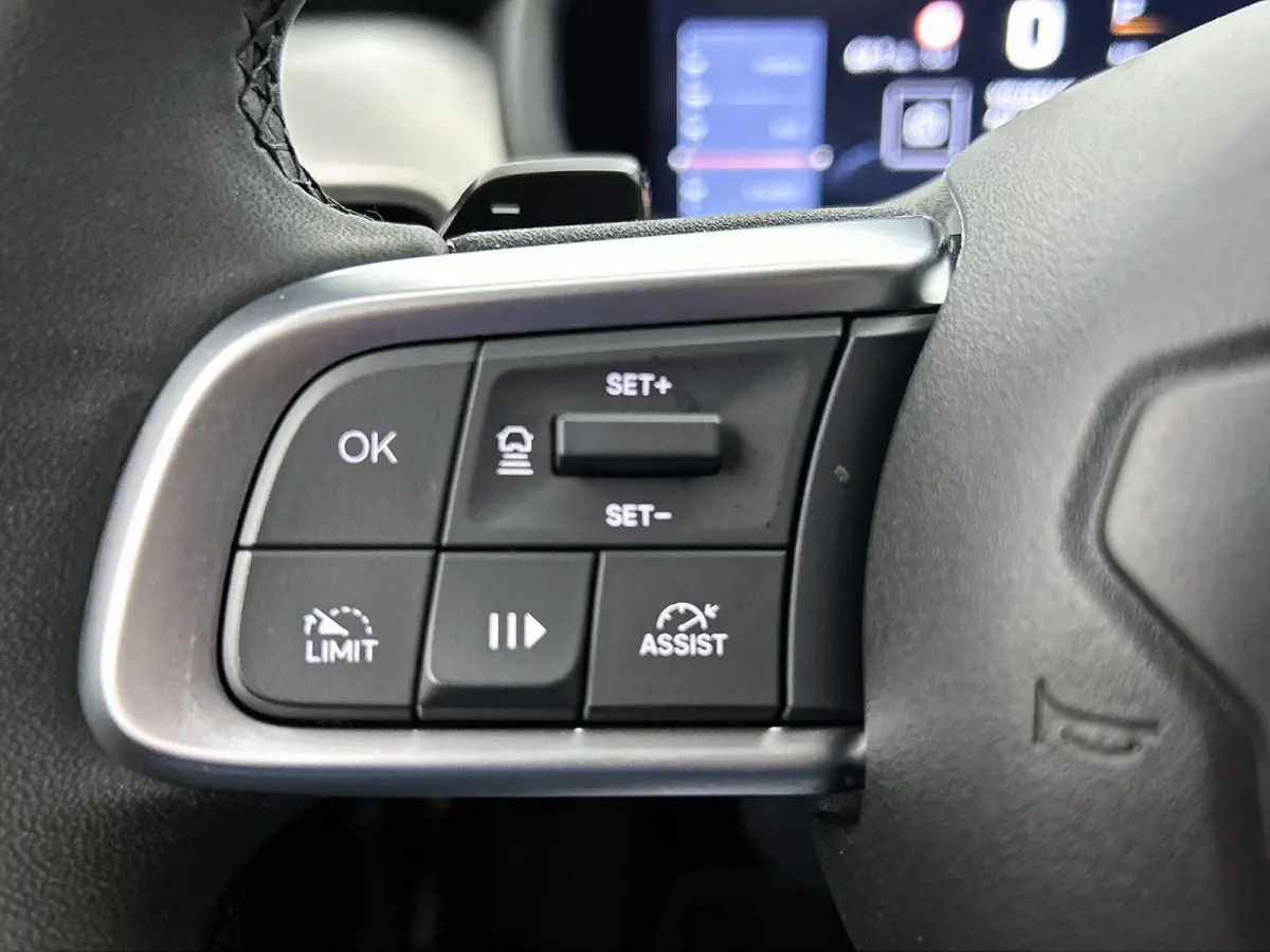 1.2 e-Hybrid 110pk Summit Automaat | Navigatie | Adaptieve Cruise Control | 18"LMV | Full-LED | Keyless Entry/Start | Dodehoekdetectie | Apple Carplay/Android Auto |