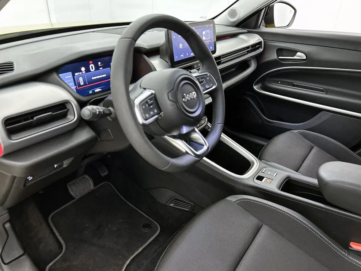 1.2 e-Hybrid 110pk Summit Automaat | Navigatie | Adaptieve Cruise Control | 18"LMV | Full-LED | Keyless Entry/Start | Dodehoekdetectie | Apple Carplay/Android Auto |