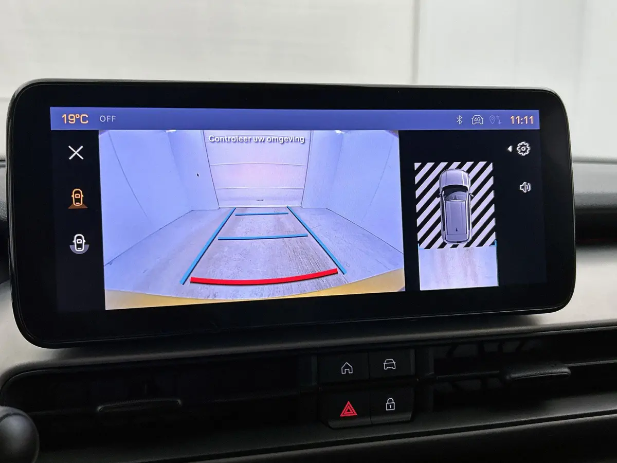1.2 e-Hybrid 110pk Summit Automaat | Navigatie | Adaptieve Cruise Control | 18"LMV | Full-LED | Keyless Entry/Start | Dodehoekdetectie | Apple Carplay/Android Auto |