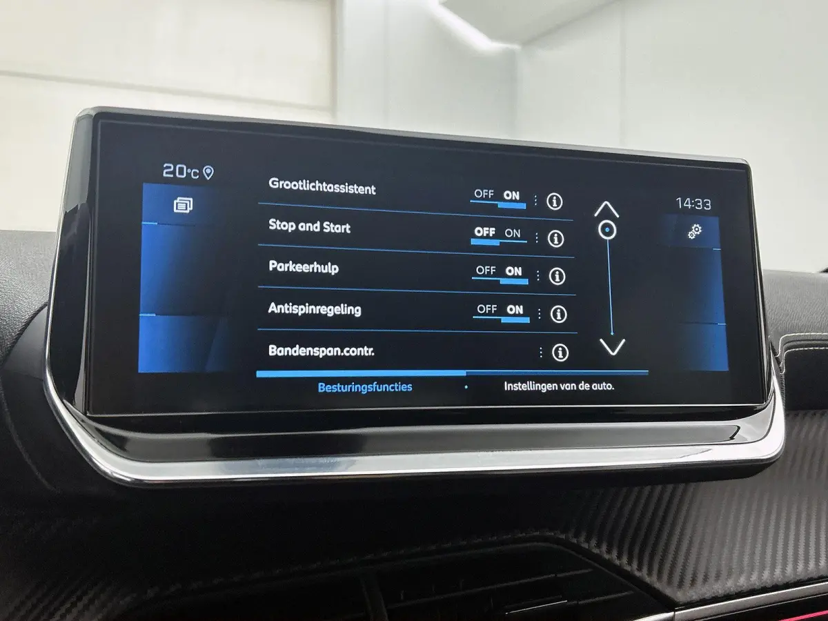 1.2 100pk GT Pack | Navigatie | Adaptieve Cruise Control | Camera | Climate Control | Dodehoekdetectie | Stoelverwarming | 17"LMV | Keyless Entry/Start |