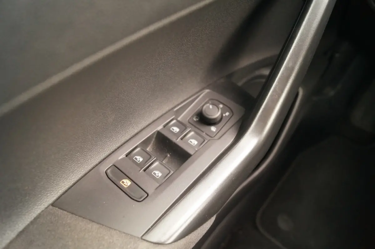 1.0 TSI 115pk DSG Life Business -NAVI-ECC-DAB-PDC-CAM-