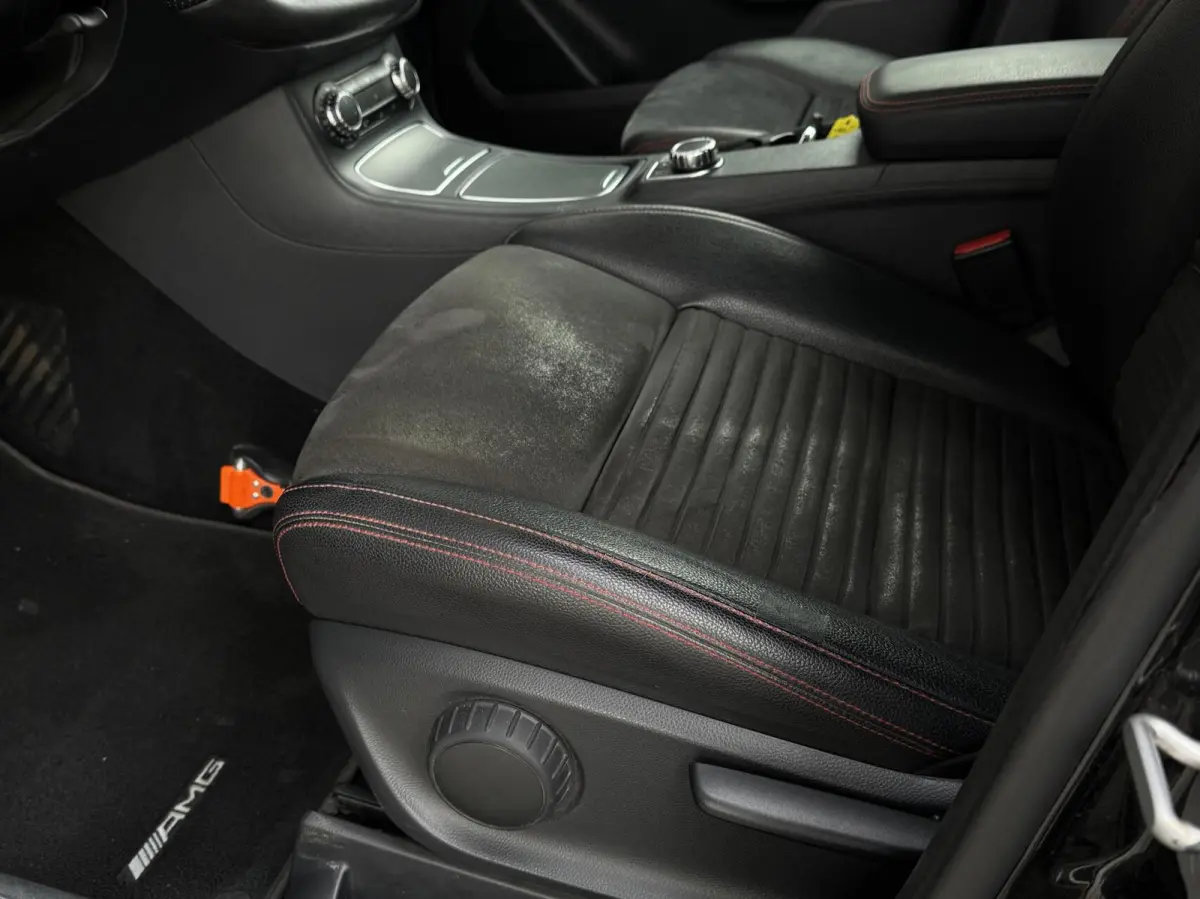180 Business Solution AMG | Trekhaak | CarPlay | Camera | Automaat | Cruise control | Dealer onderhouden! |