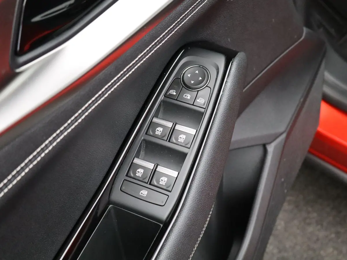 techno E-Tech full hybrid 200 | SoH 95% | Stoelverw. | Massage-Funtie | Parkeercamera |
