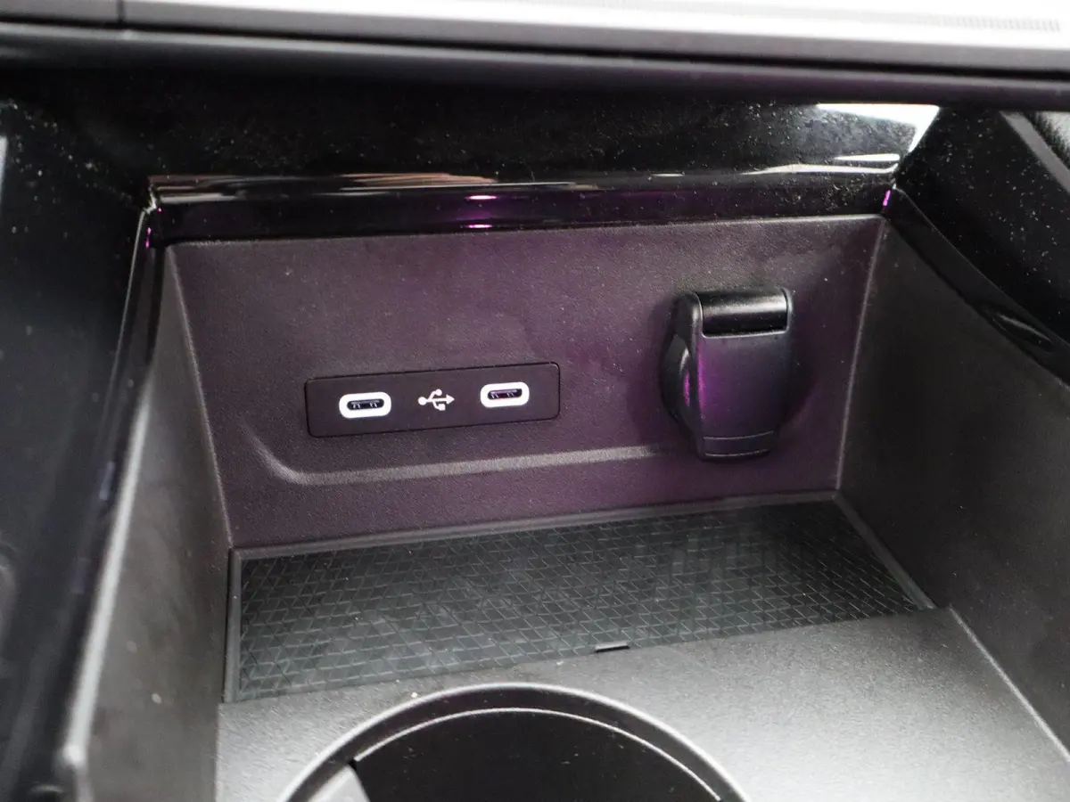 techno E-Tech full hybrid 200 | SoH 95% | Stoelverw. | Massage-Funtie | Parkeercamera |