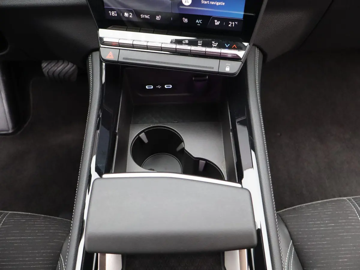 techno E-Tech full hybrid 200 | SoH 95% | Stoelverw. | Massage-Funtie | Parkeercamera |