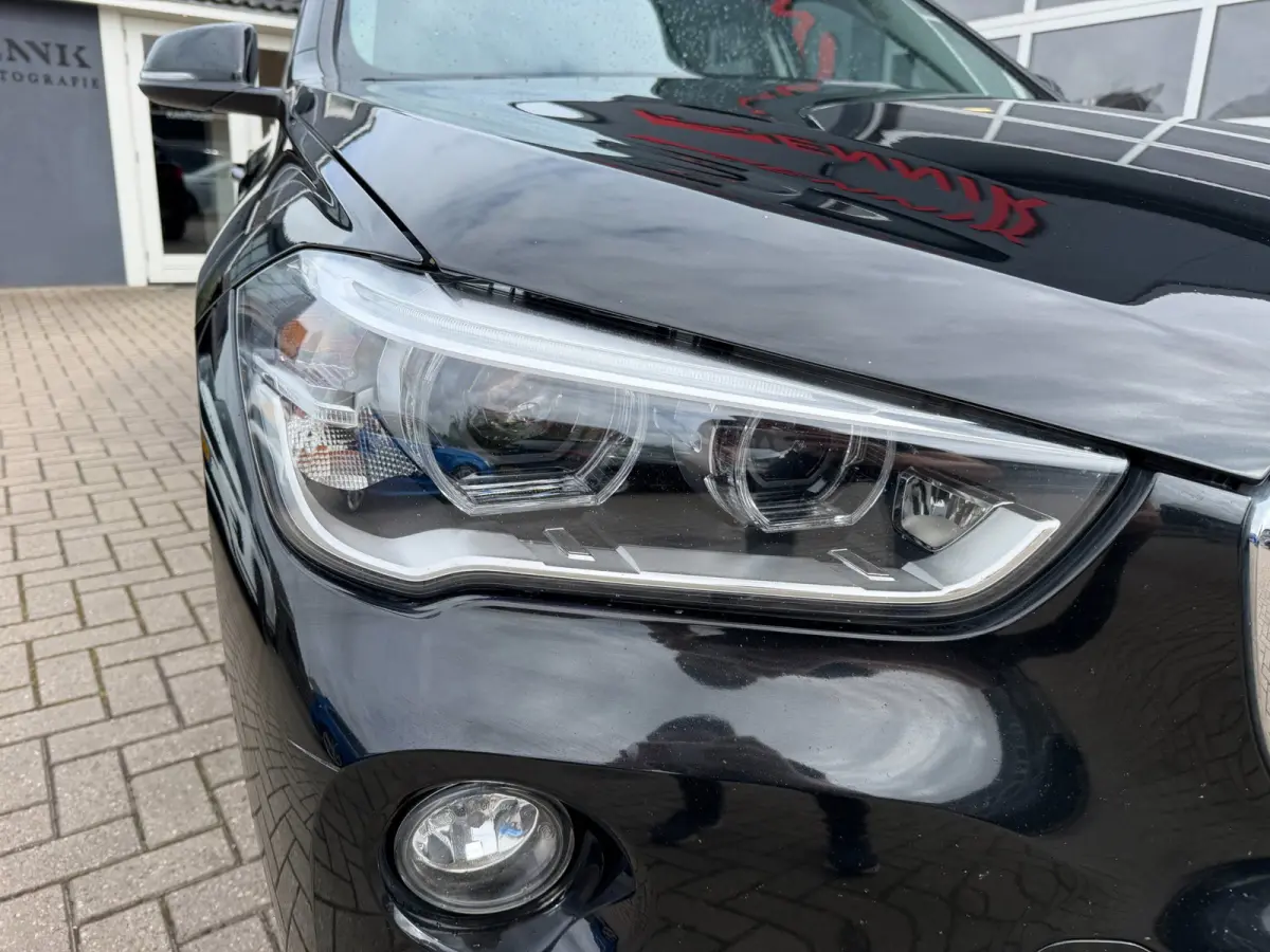 SDrive20i High Executive / SportLeder / Pano / Head-Up / Harman & Kardon / Trekhaak .