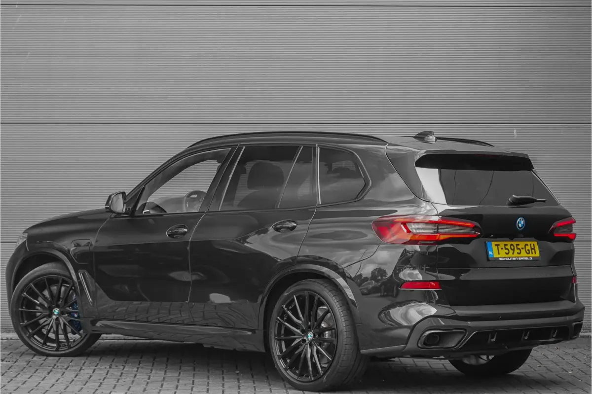 xDrive45e High Executive M-Sport Pano Laser ACC HUD Keyless 22"
