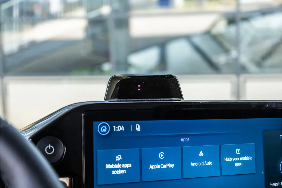 340 L2H1 DC Sport 65 kWh | Dubbel cabine | 350 KM Range | 360 Camera | Driving Assistant | L+R Schuifdeur | DSS LED | Middenconsole | 5-Zitter | Navigatie | CarPlay | ACC | Blind Spot | Stuu