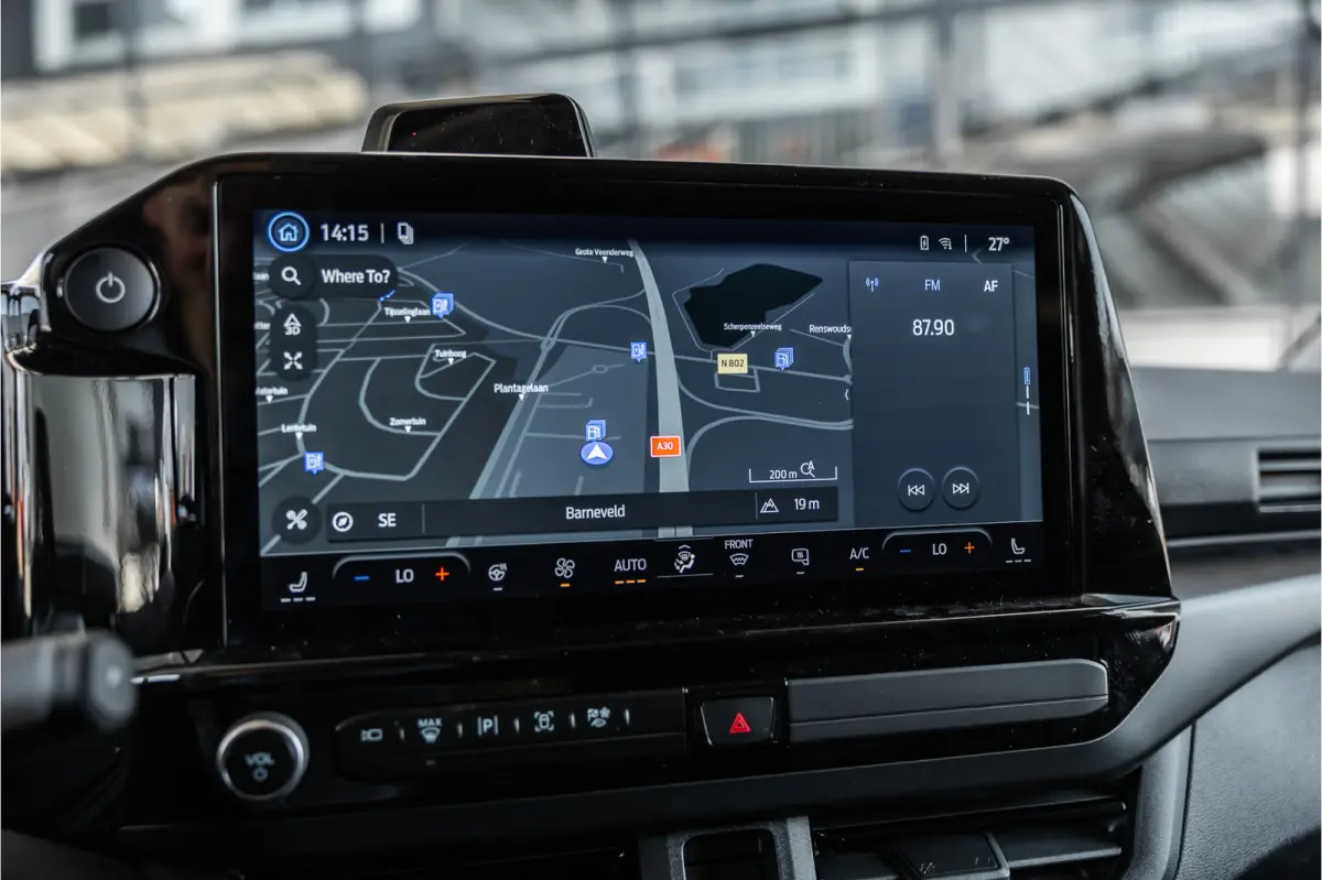 340 L2H1 DC Sport 65 kWh | Dubbel cabine | 350 KM Range | 360 Camera | Driving Assistant | L+R Schuifdeur | DSS LED | Middenconsole | 5-Zitter | Navigatie | CarPlay | ACC | Blind Spot | Stuu