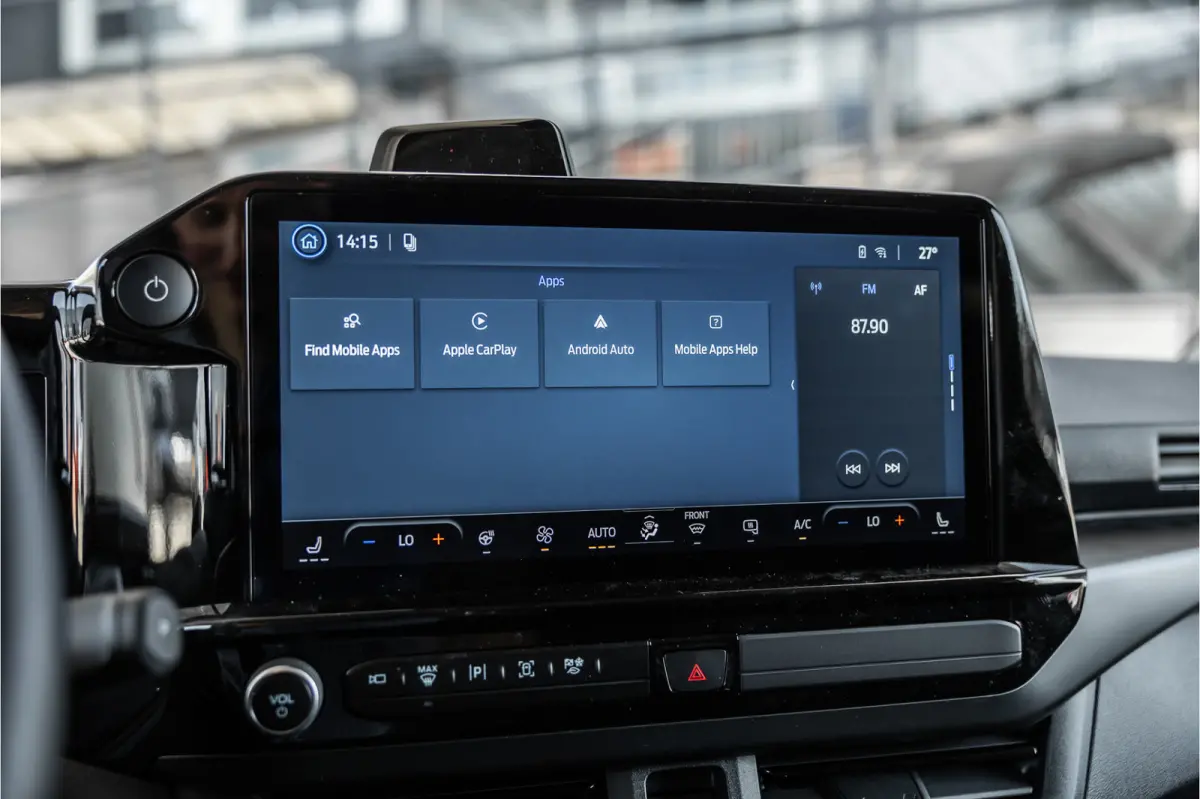 340 L2H1 DC Sport 65 kWh | Dubbel cabine | 350 KM Range | 360 Camera | Driving Assistant | L+R Schuifdeur | DSS LED | Middenconsole | 5-Zitter | Navigatie | CarPlay | ACC | Blind Spot | Stuu