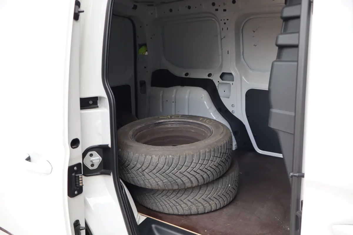 2.0 TDI Style | Cruise control | Keyless start | Lichtmetalen velgen 16"