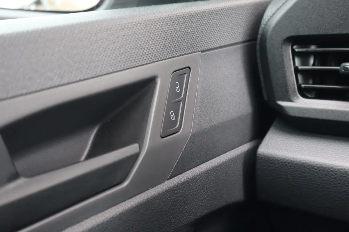 2.0 TDI Style | Cruise control | Keyless start | Lichtmetalen velgen 16"