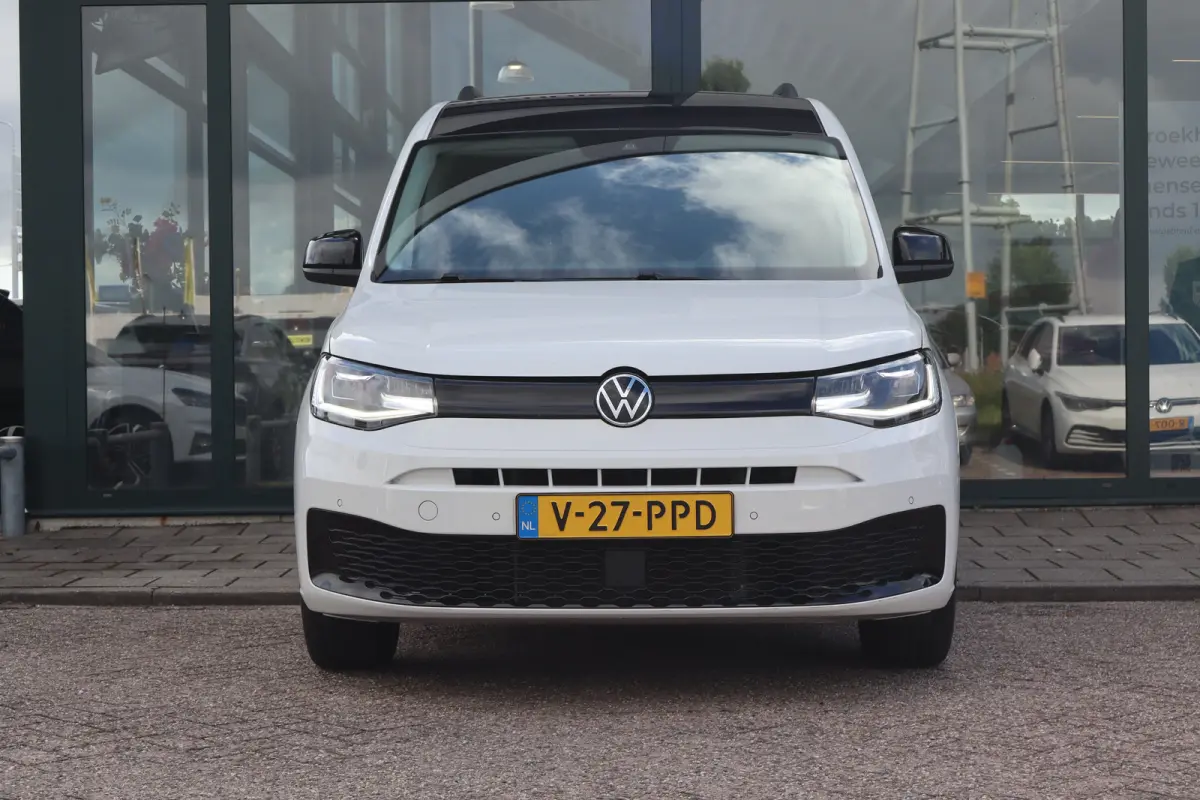 2.0 TDI Style | Cruise control | Keyless start | Lichtmetalen velgen 16"