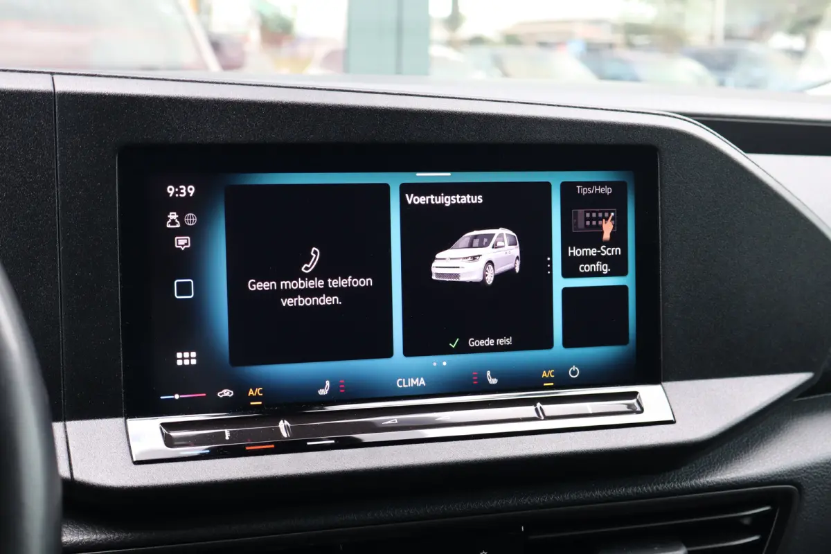 2.0 TDI Style | Cruise control | Keyless start | Lichtmetalen velgen 16"