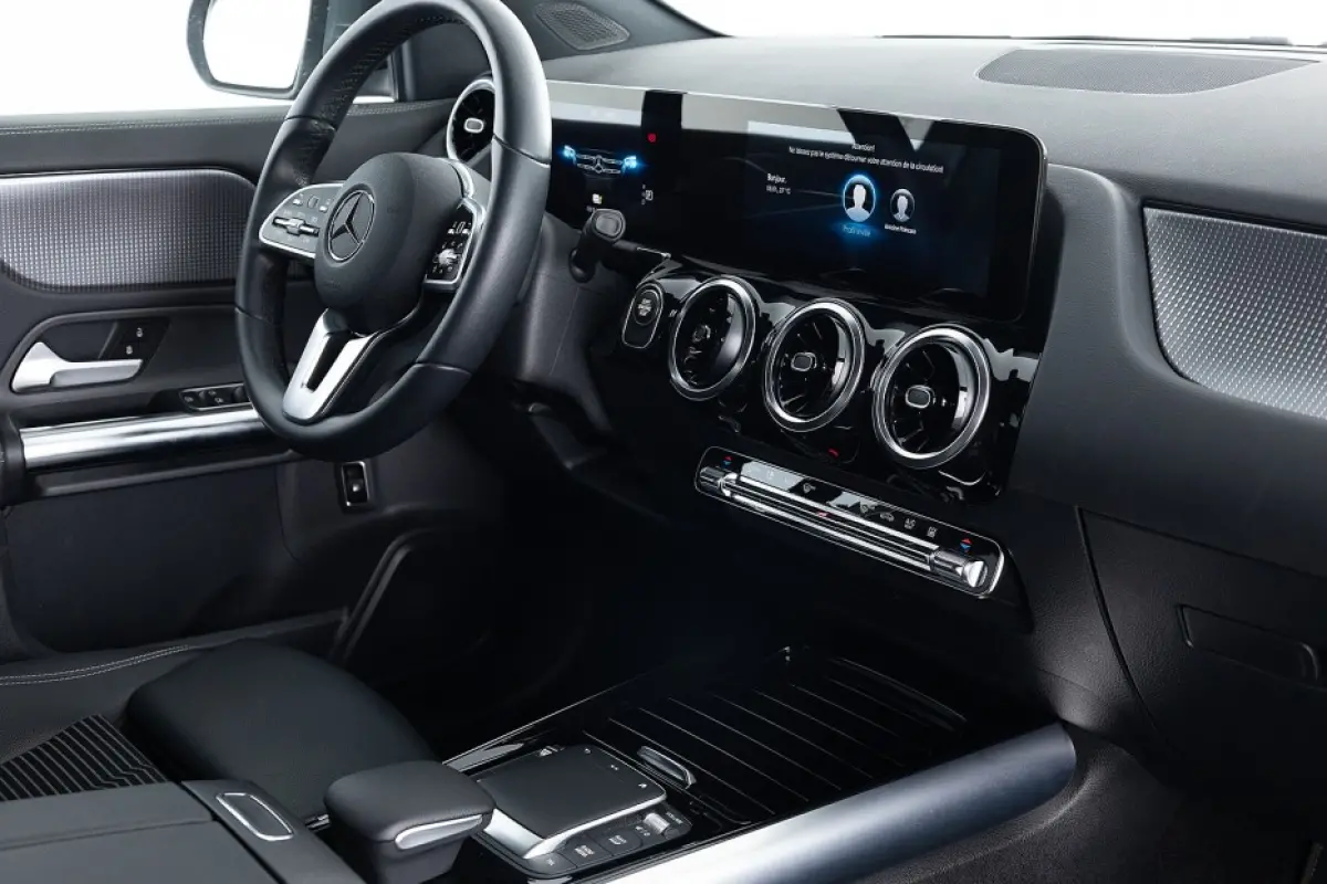 250 e Business Line | Full LED | Half LEDER | NAVI | PHEV