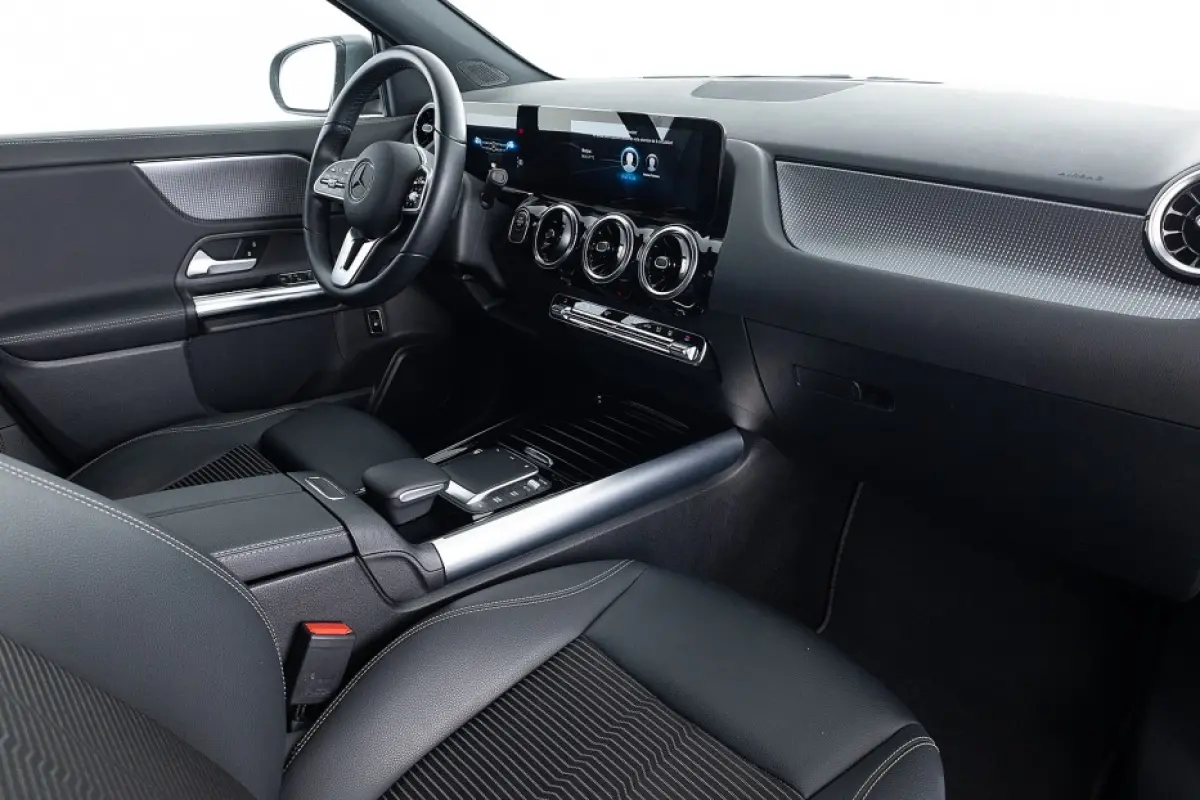 250 e Business Line | Full LED | Half LEDER | NAVI | PHEV