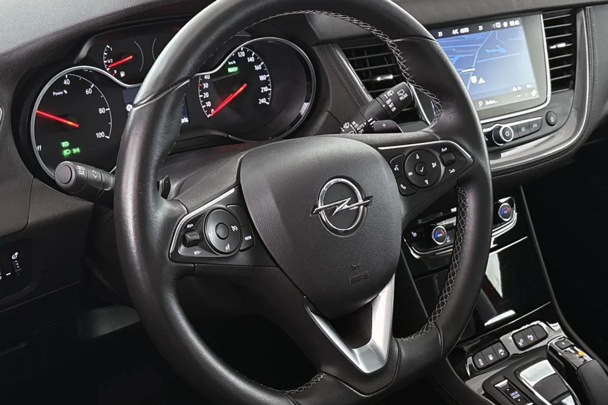 1.6 Turbo Hybrid Innovation Stoelverwarming Keyless Trekhaak