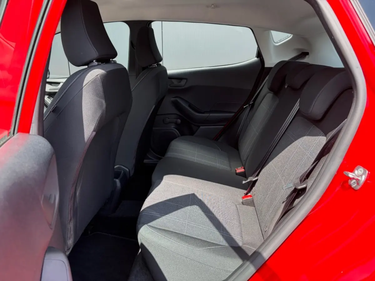 1.0 Connected Carplay Android 2e eigenaar NL-auto