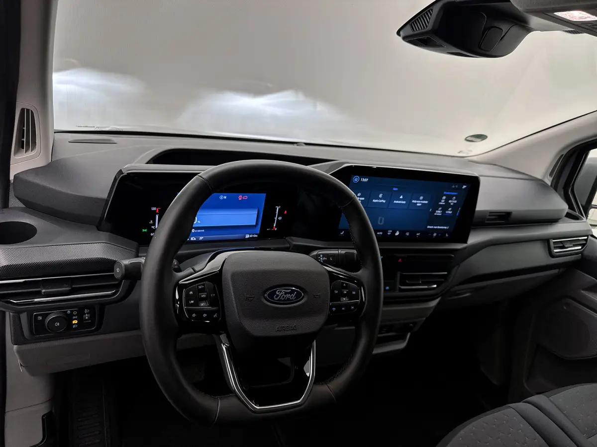 320 2.5 PHEV L2H1 Limited DC Hybride Dubbele cabine Led Carplay Camera Stoelverwarming