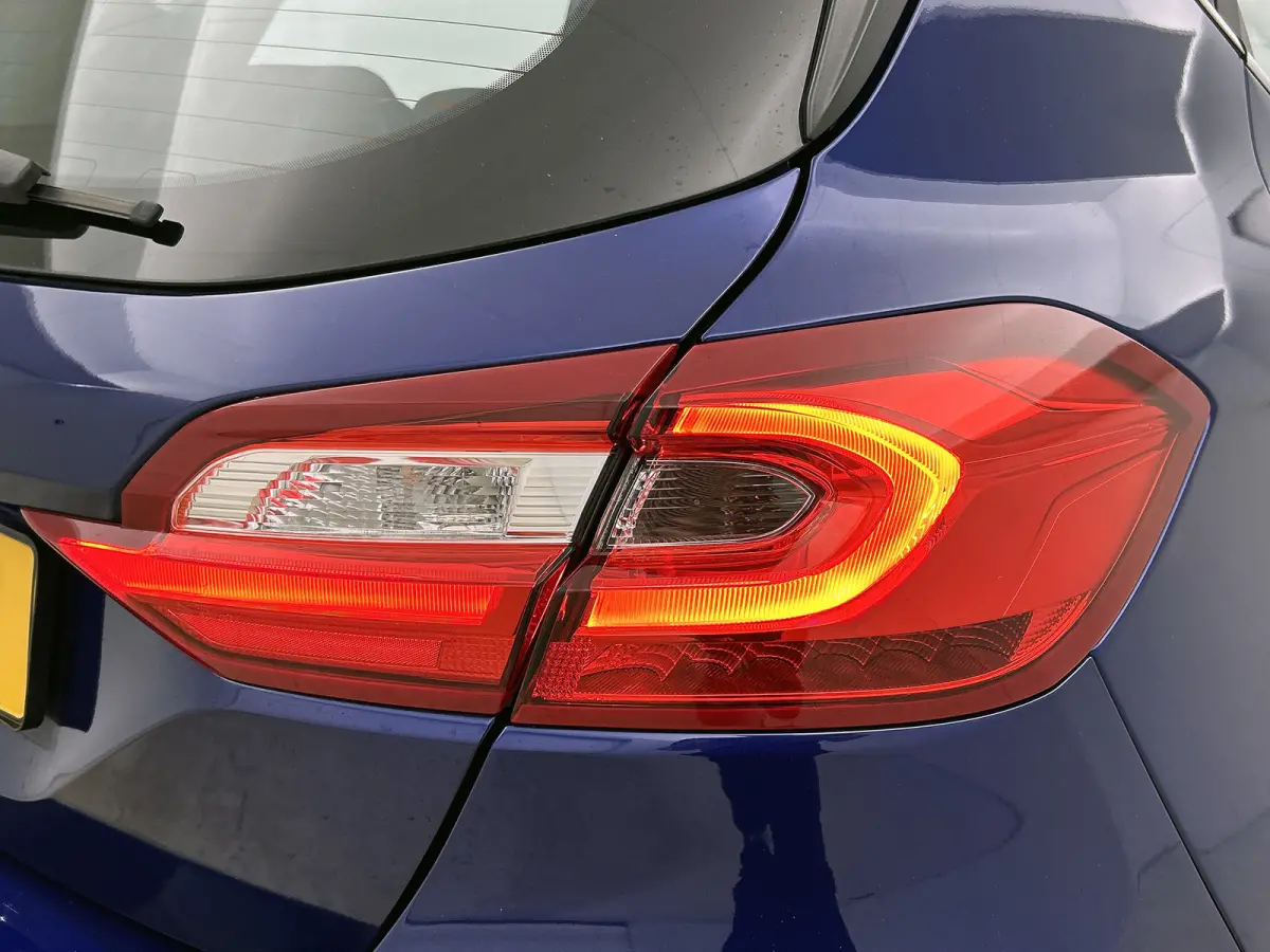 1.0 EcoBoost Titanium Automaat (NAVIGATIE, STUURBEDIENING, CARPLAY, 1e EIGENAAR, GOED ONDERHOUDEN)