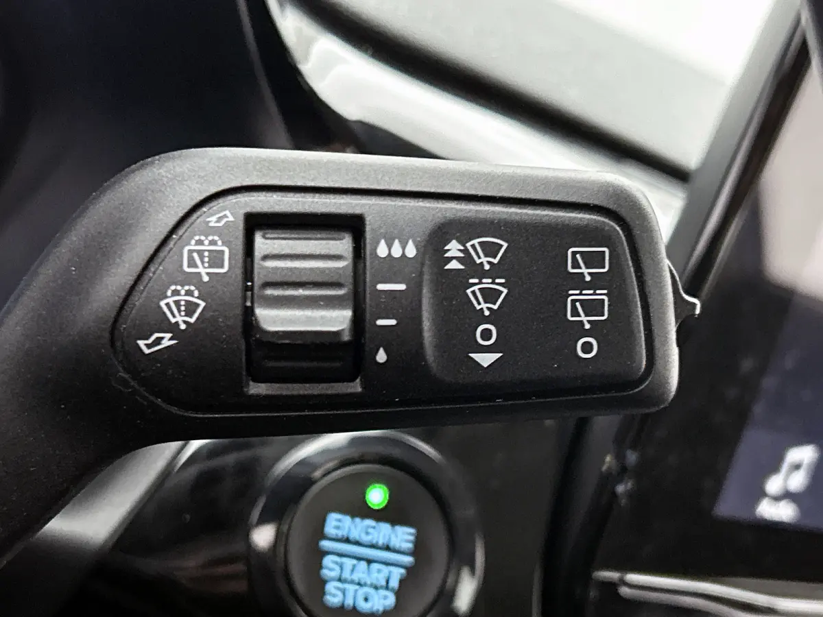 1.0 EcoBoost Titanium Automaat (NAVIGATIE, STUURBEDIENING, CARPLAY, 1e EIGENAAR, GOED ONDERHOUDEN)