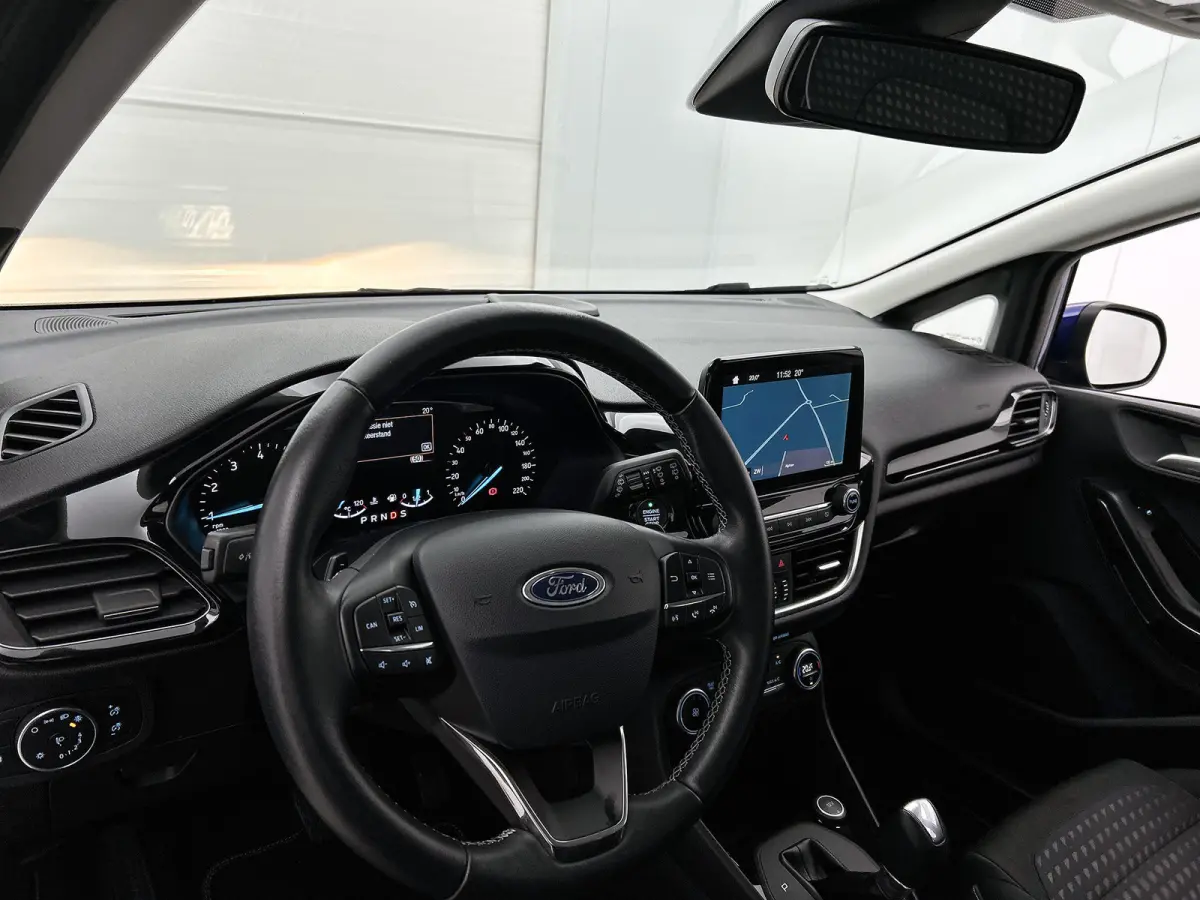 1.0 EcoBoost Titanium Automaat (NAVIGATIE, STUURBEDIENING, CARPLAY, 1e EIGENAAR, GOED ONDERHOUDEN)