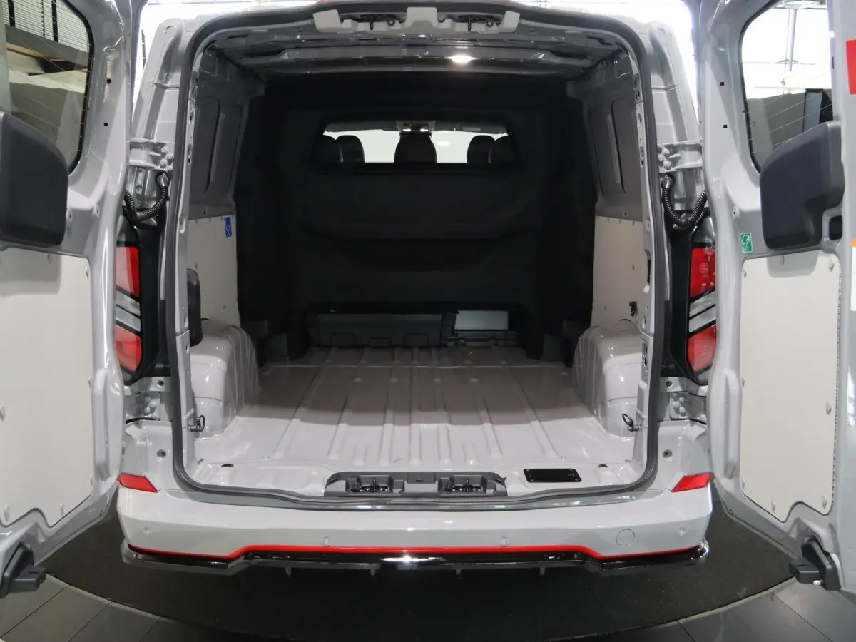 320 2.5 PHEV L2H1 Grey Platinum DC Dubbele Cabine Grey Platinum UNIEK!