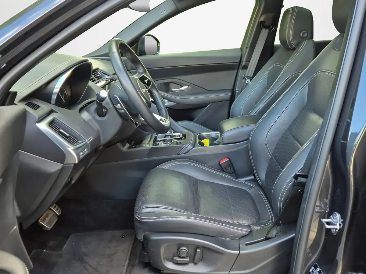 1.5 P300e AWD R-Dynamic HSE 310pk | Panoramadak | Meridian Audio | Elekt. Trekhaak