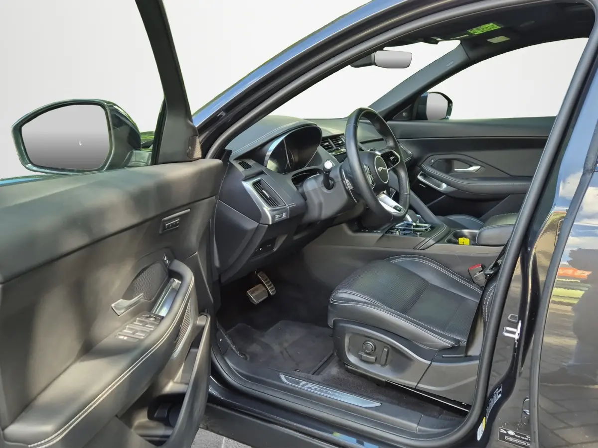 1.5 P300e AWD R-Dynamic HSE 310pk | Panoramadak | Meridian Audio | Elekt. Trekhaak