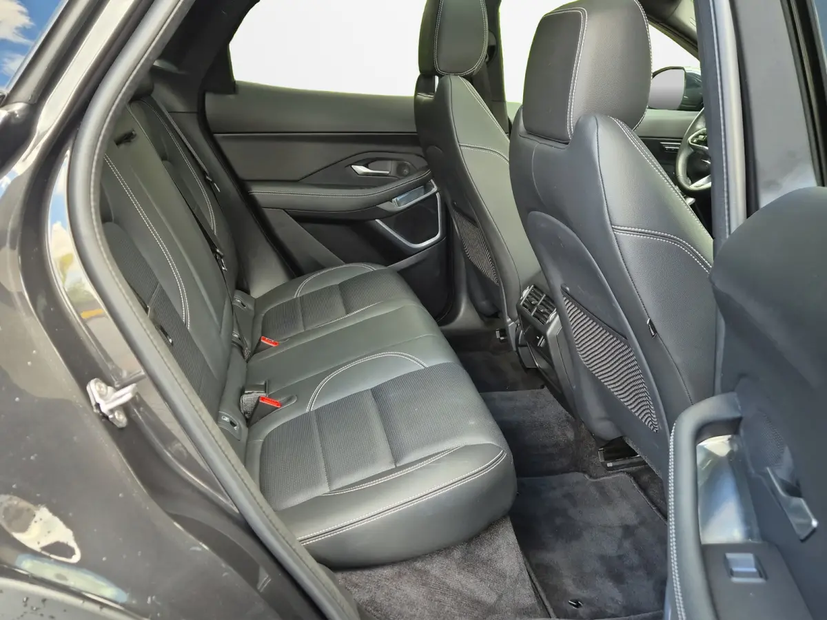 1.5 P300e AWD R-Dynamic HSE 310pk | Panoramadak | Meridian Audio | Elekt. Trekhaak