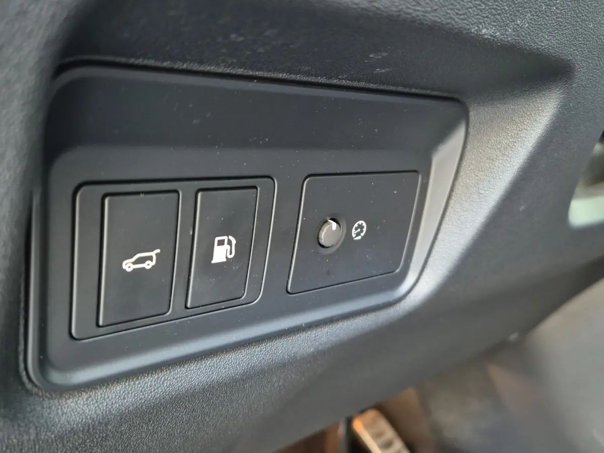1.5 P300e AWD R-Dynamic HSE 310pk | Panoramadak | Meridian Audio | Elekt. Trekhaak