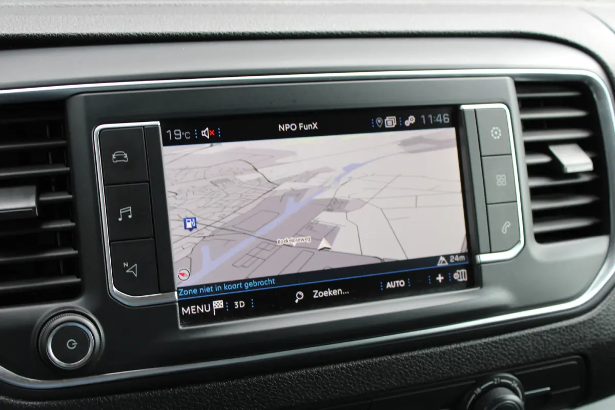 2.0 BlueHDI 120 Standard Premium | Navigatie | Imperiaal | Trekhaak | Airconditioning | NL auto | 1e Eigenaar | 74.000km |