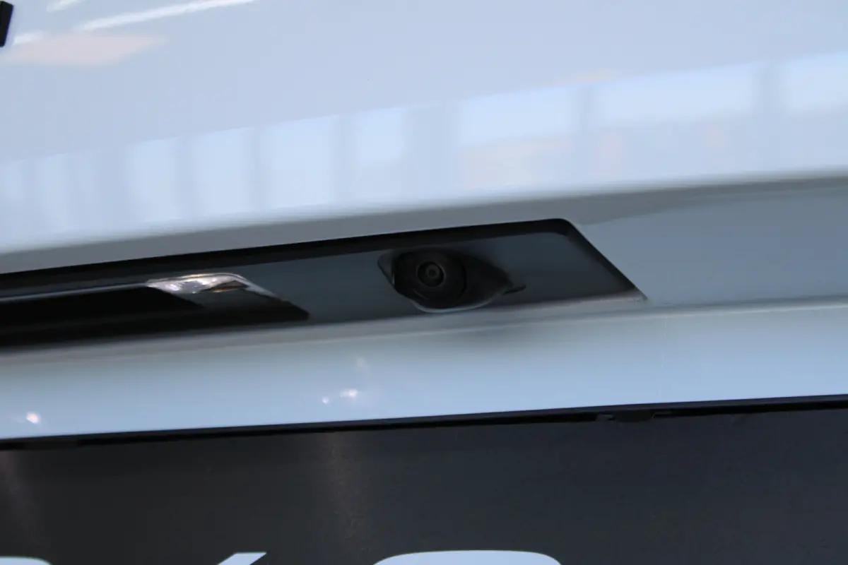 T8 455PK Plus Black Edition | 360° | 21" | Getint Glas | Head Up Display | HK Audio | Full LED