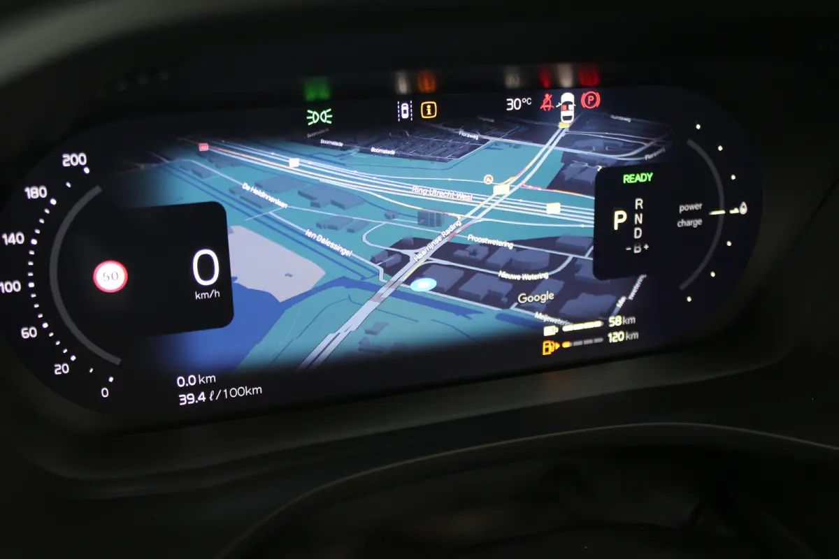 T8 455PK Plus Black Edition | 360° | 21" | Getint Glas | Head Up Display | HK Audio | Full LED