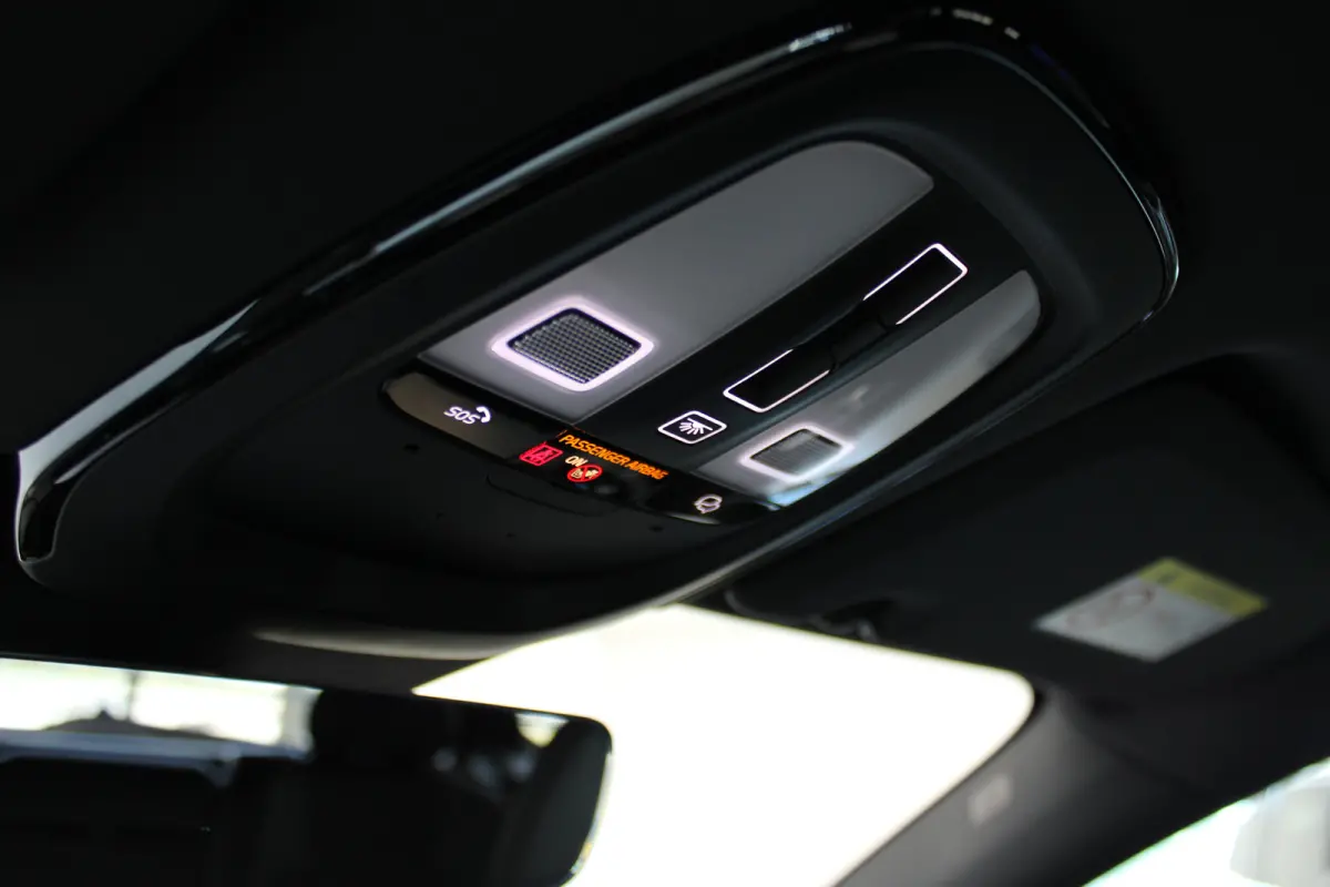 T8 455PK Plus Black Edition | 360° | 21" | Getint Glas | Head Up Display | HK Audio | Full LED