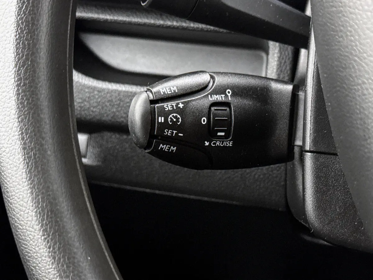 2.0 D-4D Navigatie Betimmering Rondomzichtcamera Cruise control Fabrieksgarantie