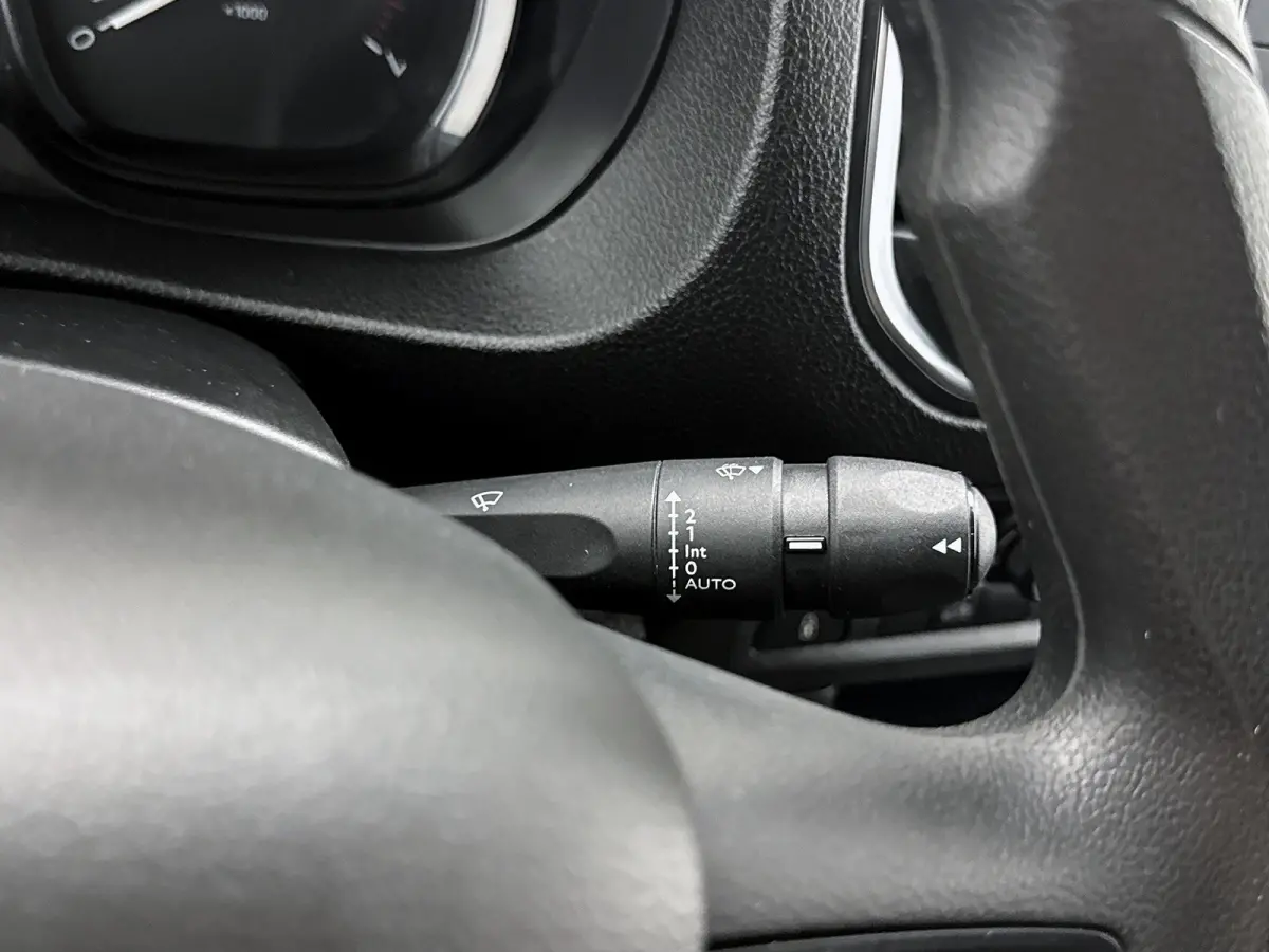 2.0 D-4D Navigatie Betimmering Rondomzichtcamera Cruise control Fabrieksgarantie