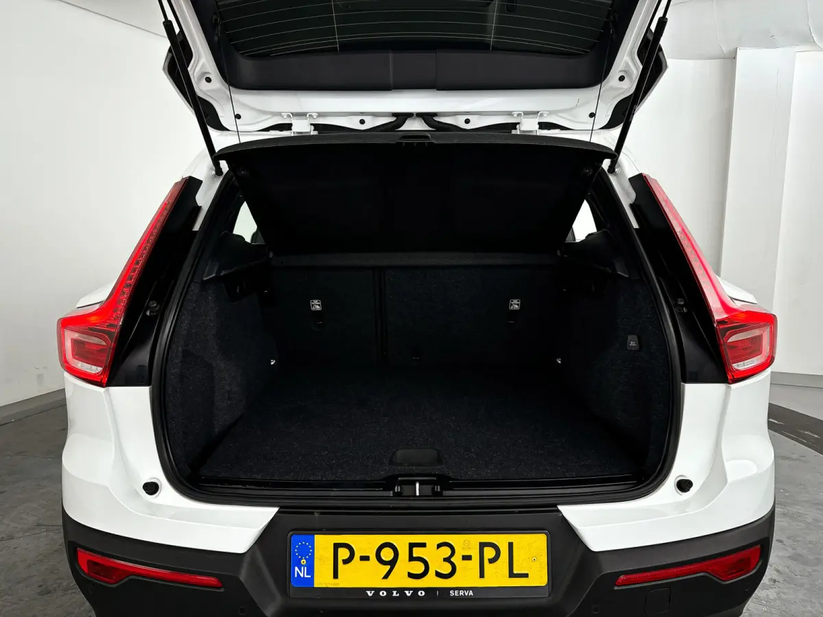 T2 Momentum Core | Park assist | Cruise control | Climate control